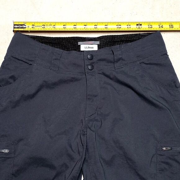 LL Bean Women's Convertible Nylon Cargo Pants Zip Off Shorts Size 2 (Fits 28x30) - Picture 7 of 9